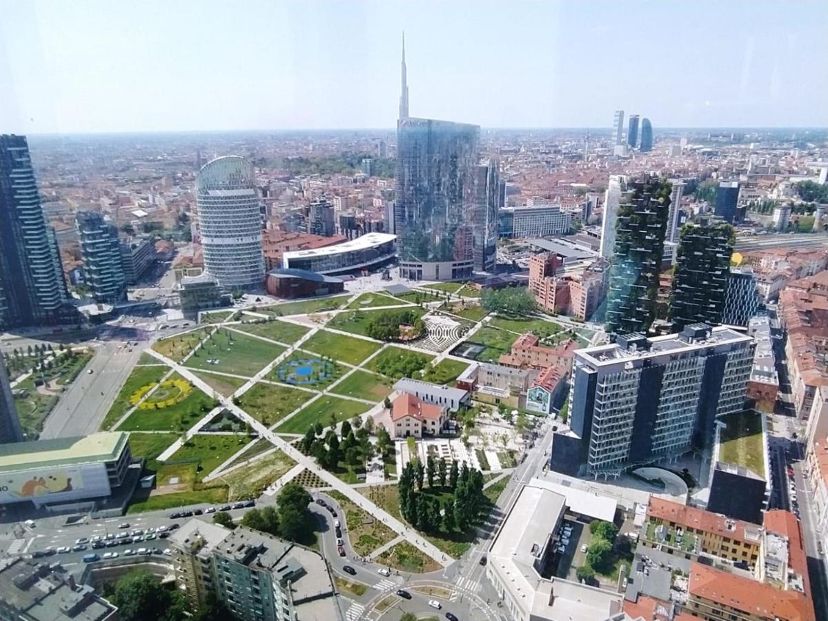 King'S House Bosco Verticale Unicredit Tower Gaeaulenti Milan Exterior photo